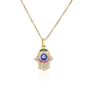 Collier main de Fatma doré avec pendentif œil maléfique serti de zircons colorés