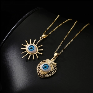 Collana con Ciondolo Malocchio 3D Placcata in Oro 18K in Rame Con Zirconia a Cuore Geometrico Charm Mistero Donna Gioielli