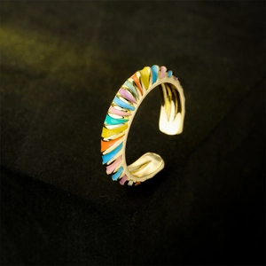 Anello Aperto alla Moda in Stile Croissant a Righe in Smalto Colorato in Rame Placcato Oro Gioielli Regolabili per Donna Festa