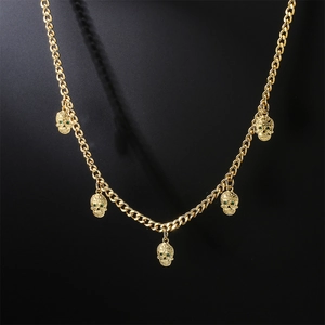 Collier Pendentif Crâne Hip Hop en Cuivre Plaqué Or Chaîne à Maillons Cubains Avec Yeux en Zirconium Vert Bijoux Punk Gothique pour Hommes Femmes