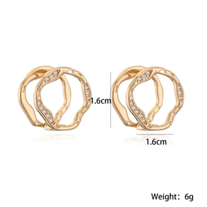 Boucles d'oreilles vagues dorées avec zircons créoles plaquées or 18 carats 1,6cm