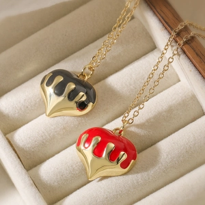Collier Pendentif Cœur en Cuivre Minimaliste pour Femmes Design de Goutte Fondante Plaqué Or Émail Bijoux de Mode Chaîne de Clavicule