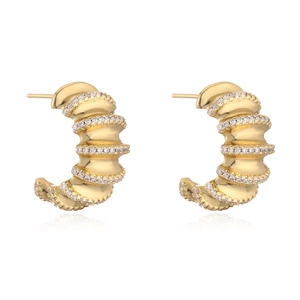 Orecchini a cerchio a C placcati in oro 18K con pavé di zirconi cubici scintillanti