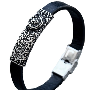 Vintage Edelstahl Löwenkopf Lederarmband mit silberner Struktur für Herren im Retro-Stil