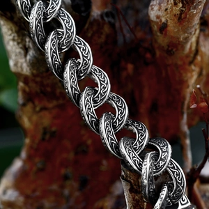 Vintage silver Viking Celtic knot chain bracelet made of cast stainless steel for men