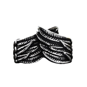 Vintage-Ring aus Edelstahl mit Engelsflügeln und oxidiertem Retro-Silberfinish