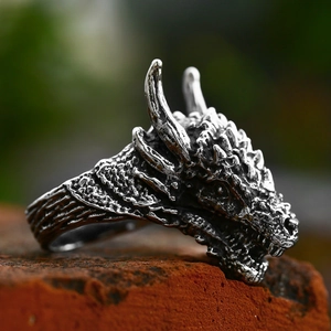 Retro stainless steel dragon ring for men with detailed scales and vintage silver finish