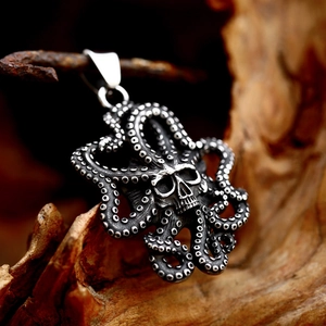 Vintage stainless steel octopus skull pendant necklace with gothic tentacle detail