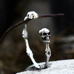 Bracelet gothique tête de mort en acier inoxydable argenté avec structure d'os