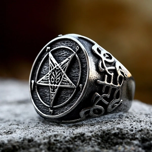 Retro stainless steel Baphomet ring with pentagram and goat head in vintage silver finish