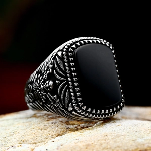 Vintage Titanium Staal Zwarte Onyx Zegelring Voor Heren Gothische Adelaar Schedel Gegraveerde Biker Ring Punk Antieke Sieraden Cadeau