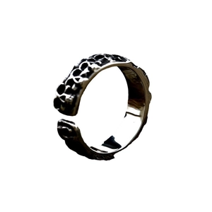 Vintage punk style skull pattern stainless steel open ring with antique silver finish