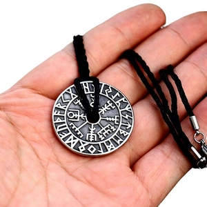 Vintage stainless steel Viking Vegvisir compass pendant necklace with rune circle