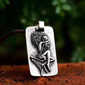 Vintage Stainless Steel Skull Skeleton Pendant Gothic Punk Embracing Couple Relief Necklace For Men Women Jewelry Accessory