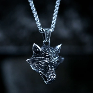 Vintage stainless steel wolf head pendant necklace with eagle relief on curb chain