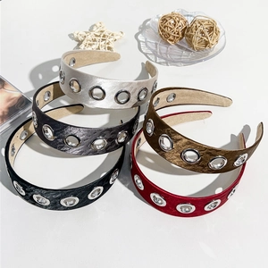 Serre-Tête Large Style Punk Avec Œillets Métalliques Serre-Tête Antidérapant Accessoires De Mode Pour Femmes Coiffure