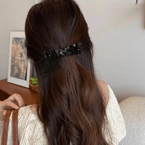Elegante fermaglio grande in marmo nero per donne con acconciatura per capelli folti