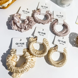 Chouchous en Satin Plissé Couleur Unie Élastiques à Cheveux Pour Femmes Support Queue de Cheval Accessoires Cheveux Mode