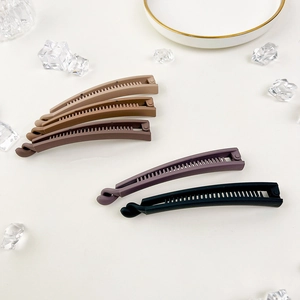Matte banana hair clips in coffee tones for women, non-slip grip ponytail holder set