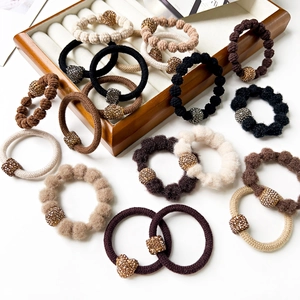 Autumn Winter Maillard Color Plush Knit Scrunchies High Elastic Rhinestone Ball Heart Decor Hair Ties For Women Daily Headwear
