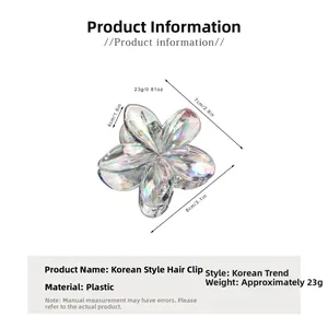 Detailed size parameters of the floral hair claw clip measuring 8cm by 7cm