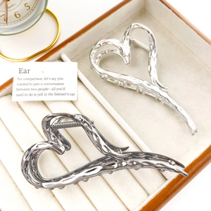 Liquid Metal Hollow Heart Hair Claw Clip Alloy Minimalist Irregular Wave Texture Shark Clip Hair Accessories For Women