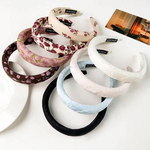 Serre-Tête Vintage en Tissu Floral Rembourré pour Femmes Rétro Coréen Brodé en Éponge Sommet Crânien Élevé Accessoires Cheveux