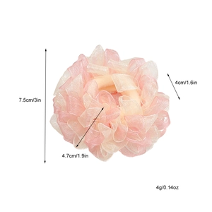Camellia-Haargummi aus Organza in Rosa mit detaillierten Größenangaben
