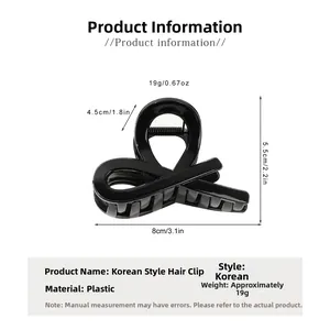 Detailed size parameters of the black geometric hair claw clip with 8cm length and 19g weight
