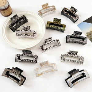 Fashion Leopard Print Hair Claw Clip Square Hollow Acetate Texture Large Non-Slip Hair Clips For Women Hair Accessories