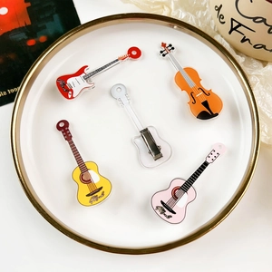Kreative Mini-Gitarre Haarklammern Süße Y2K Musikinstrument Entenschnabel-Clips Für Damen Mädchen Haarschmuck