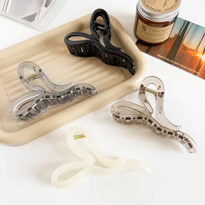 Minimalistischer Welle Herz Hohl Haarklammer Große Harz Shark Clip Für Damen Elegante Koreanische Haarschmuck