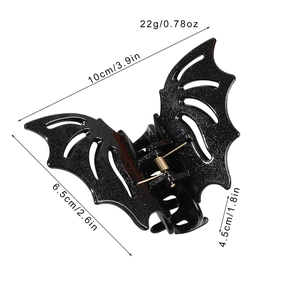 Detailed size specifications for the 10cm black glitter bat claw clip hair accessory