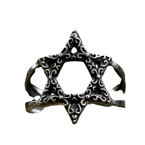 Vintage stainless steel hexagram ring with retro floral engravings and antique finish