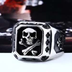 Bague Homme Gothique Tête de Mort Acier Inoxydable Rétro Croix Punk Rock Biker Band Bijoux pour Fête Cadeau Homme
