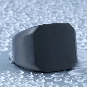 Men Stainless Steel Signet Ring Brushed Matte Finish Square Top Fashion Simple Geometric Band Ring Jewelry Men Accessory
