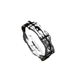 Bague vintage gothique en forme d'os de crâne pour homme en acier inoxydable vieilli