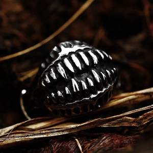 Gothic stainless steel ring featuring detailed piranha plant fangs in vintage silver finish