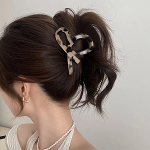 Pince à Cheveux Vintage Imprimé Léopard pour Femmes Style Coréen Grande Écaille de Tortue Plastique Accessoires Cheveux Mode