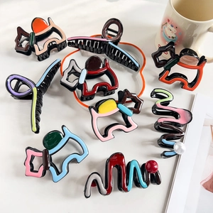 Korean Cartoon Dog Shape Hair Claw Clip Color Blocking Resin Hollow Shark Clip Wavy Hair Accessories For Women