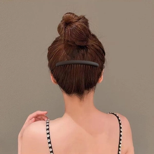 Minimalist matte brown 15-teeth hair comb for high bun styling and secure hair fixing