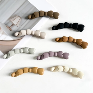 Fermaglio a Banana Opaco a Fiocco a Forma di Cuore Molletta Verticale Semplice Elegante Porta Coda per Donna Accessori Capelli Moda Coreana