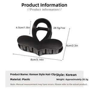 Dimensions détaillées de la pince à cheveux cœur 8cm avec étiquettes de poids et de taille