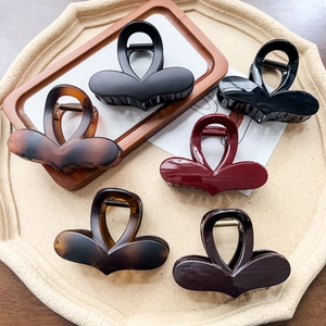 Lot de 6 grandes pinces à cheveux en forme de cœur, finitions mates et écaillées