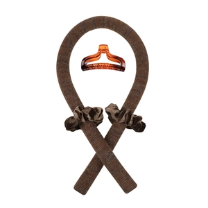 Détails du kit boucleur sans chaleur marron café avec chouchous en velours et pince
