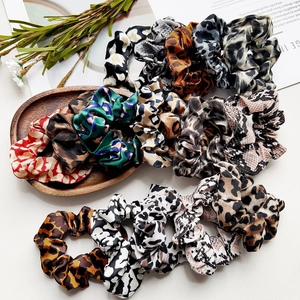 Leopard Snake Animal Print Scrunchies Elegant Artificial Pearl Fabric Hair Ties Elastic Hair Bands For Women Accessories