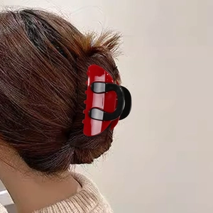 Red and black contrast claw clip for women's hair styling in 2026 Korean fashion