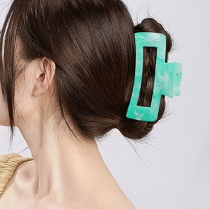 Grande pince à cheveux motif marbre vert menthe pour cheveux épais et coiffures