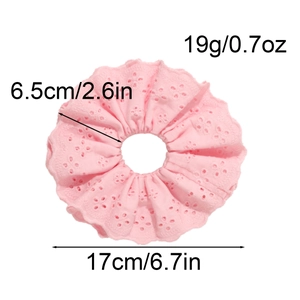Pink lace eyelet scrunchie with 17cm diameter showing detailed size measurements