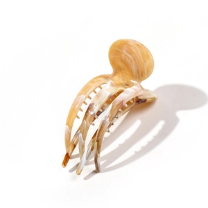 Chic amber marble pattern three-claw hair clip for women with strong metal spring